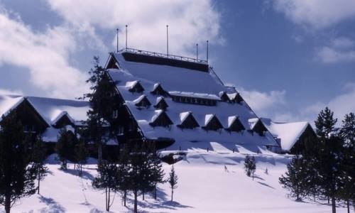 Old Faithful Lodge